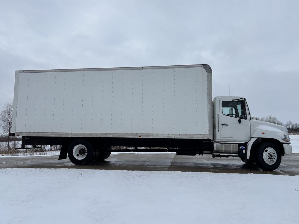 Slide images of 2019 HINO 268