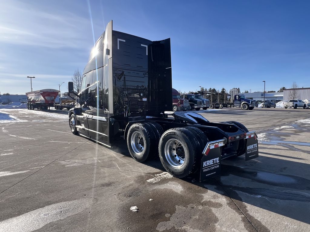 Slide images of 2026 MACK PIONEER 64T 76H