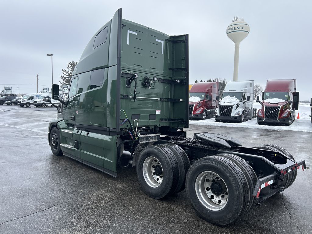 Slide images of 2026 MACK PIONEER 64T 76H