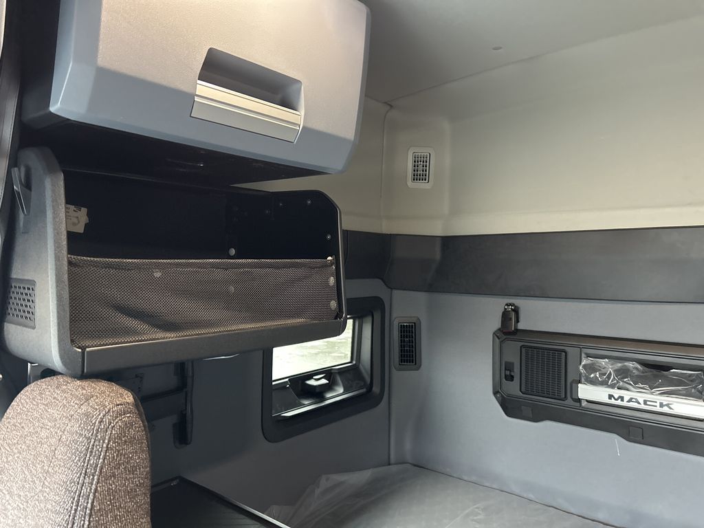 Slide images of 2026 MACK PIONEER 64T 76M