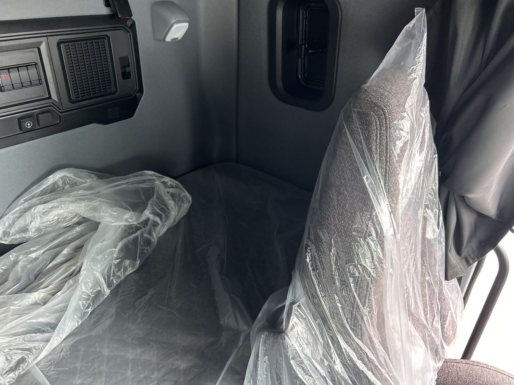 Slide images of 2026 MACK PIONEER 64T 44M