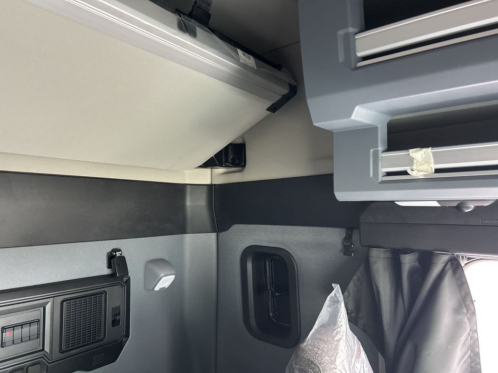 Slide images of 2026 MACK PIONEER 64T 44M