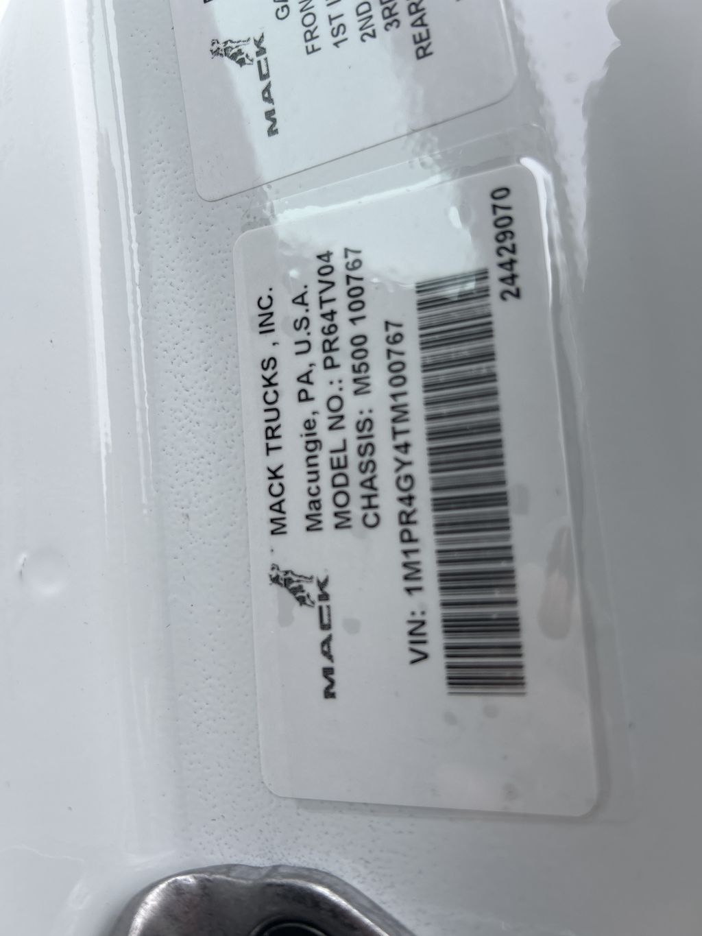 Slide images of 2026 MACK PIONEER 64T 44M