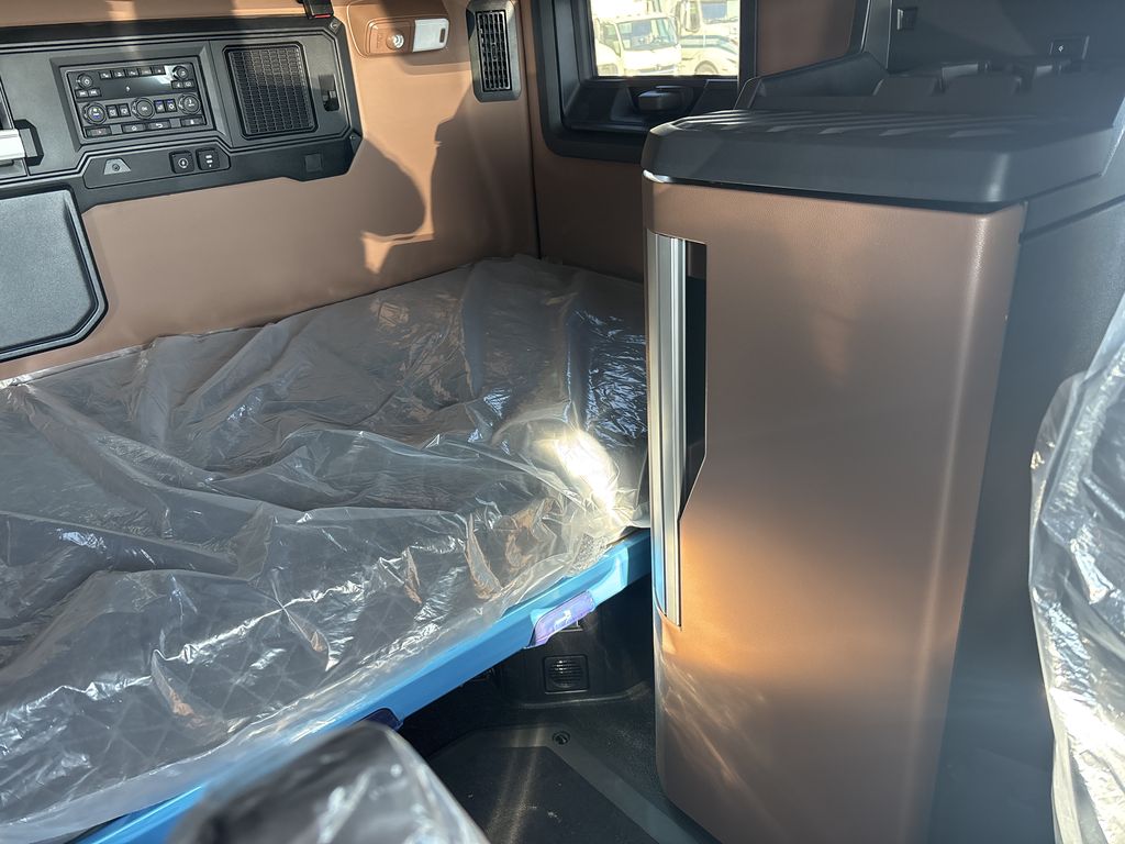 Slide images of 2026 MACK PIONEER 64T 76H