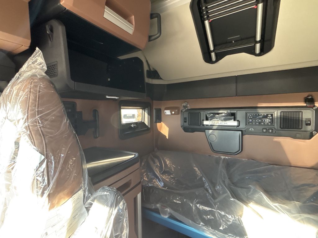 Slide images of 2026 MACK PIONEER 64T 76H