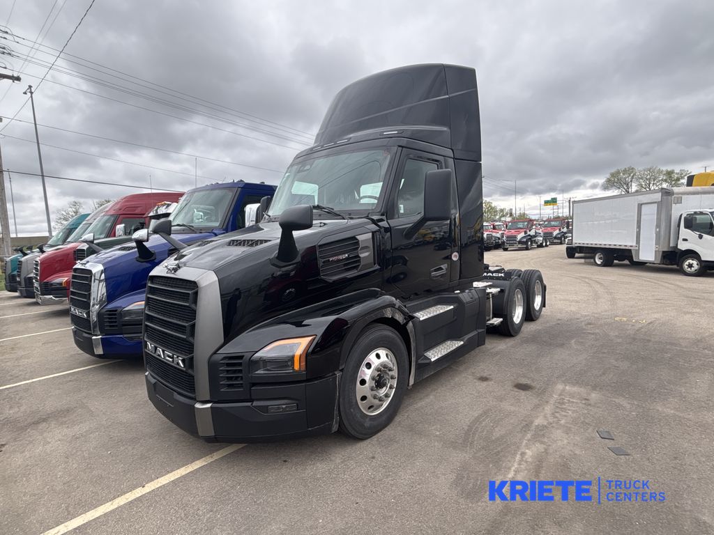 Image of 2026 MACK PIONEER 64T DC