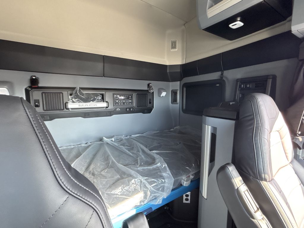 Slide images of 2026 MACK PIONEER 64T 64M