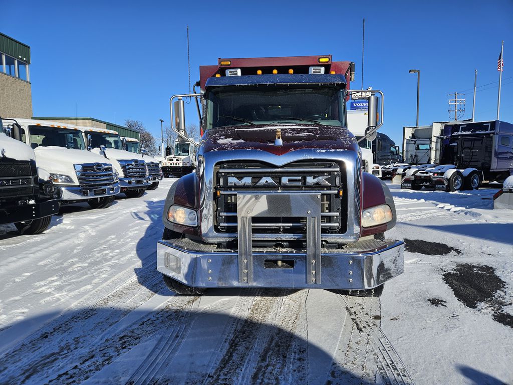 Slide images of 2022 MACK GR104B 