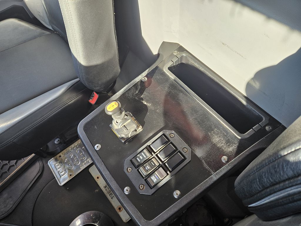 Slide images of 2022 MACK GR104B 