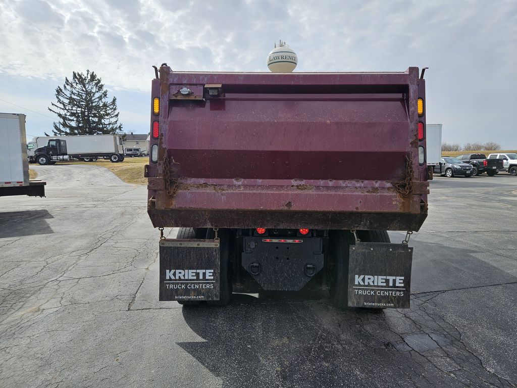 Slide images of 2022 MACK GR104B