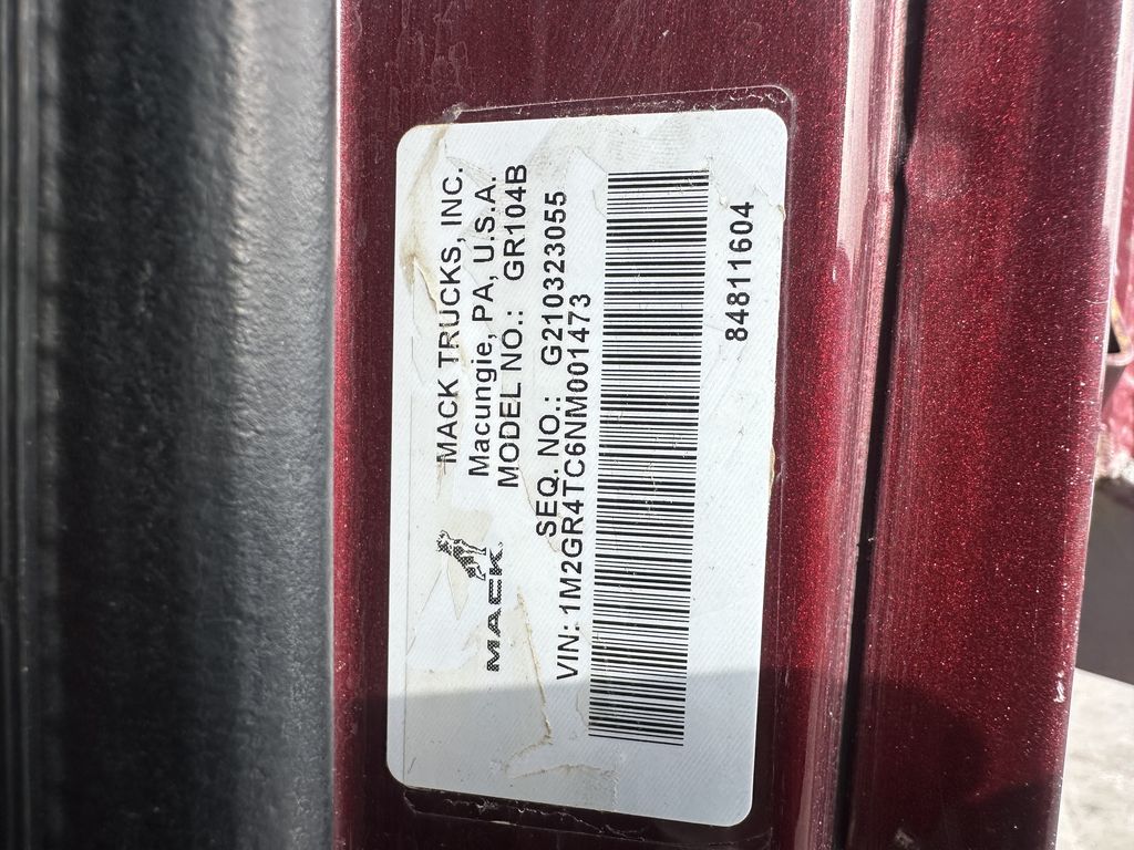 Slide images of 2022 MACK GR104B