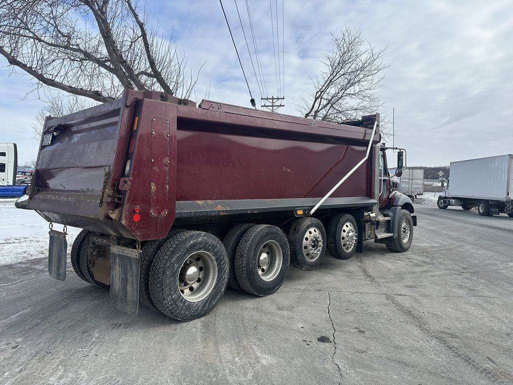 Slide images of 2022 MACK GR104BR