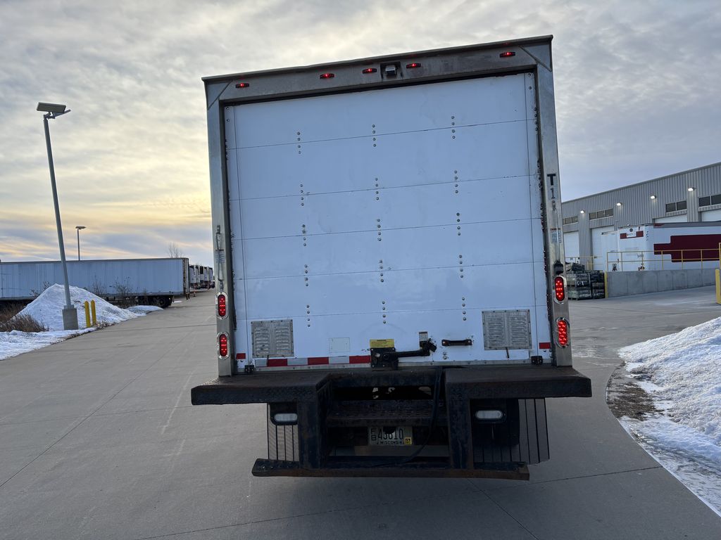 Slide images of 2018 HINO 195