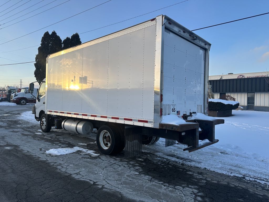 Slide images of 2018 HINO 195