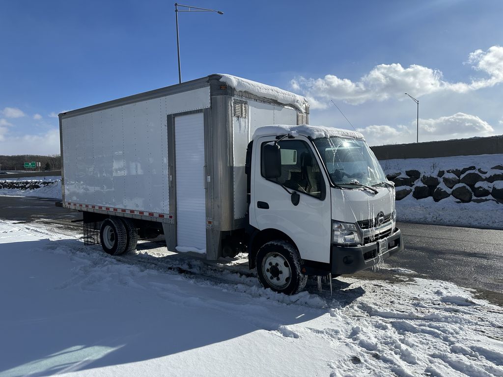 Slide images of 2018 HINO 195