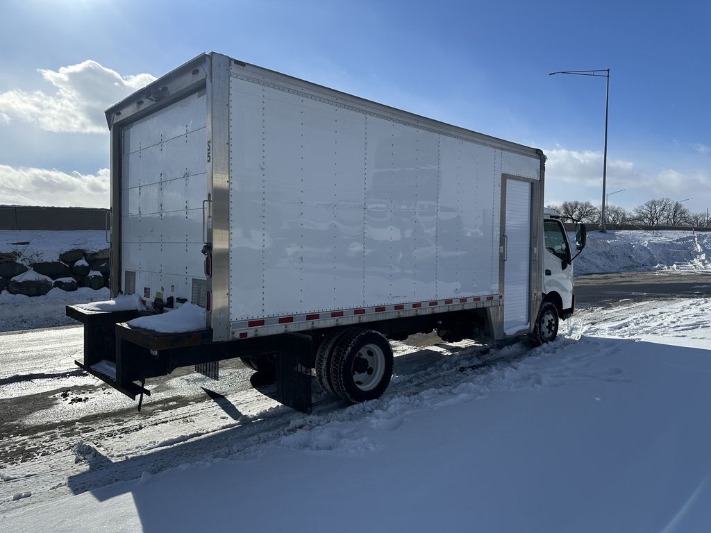 Slide images of 2018 HINO 195