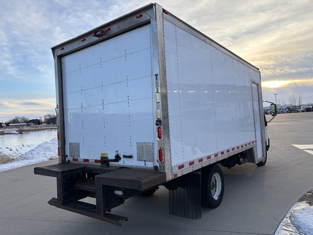 Slide images of 2018 HINO 195