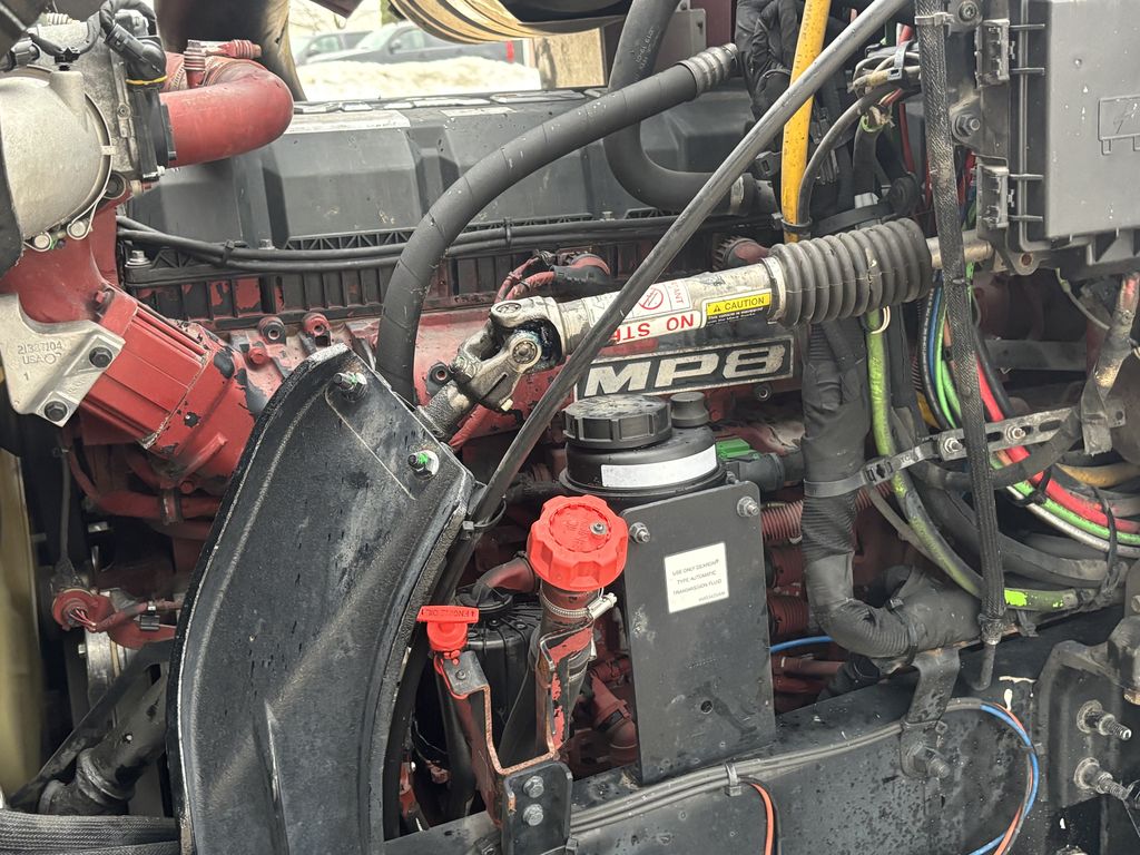 Slide images of 2021 MACK PI64T