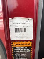 Slide images of 2021 MACK PI64T