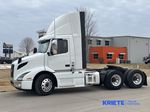 Slide images of 2022 VOLVO VNR64T300