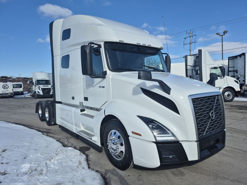 Slide images of 2025 VOLVO VNL64T760