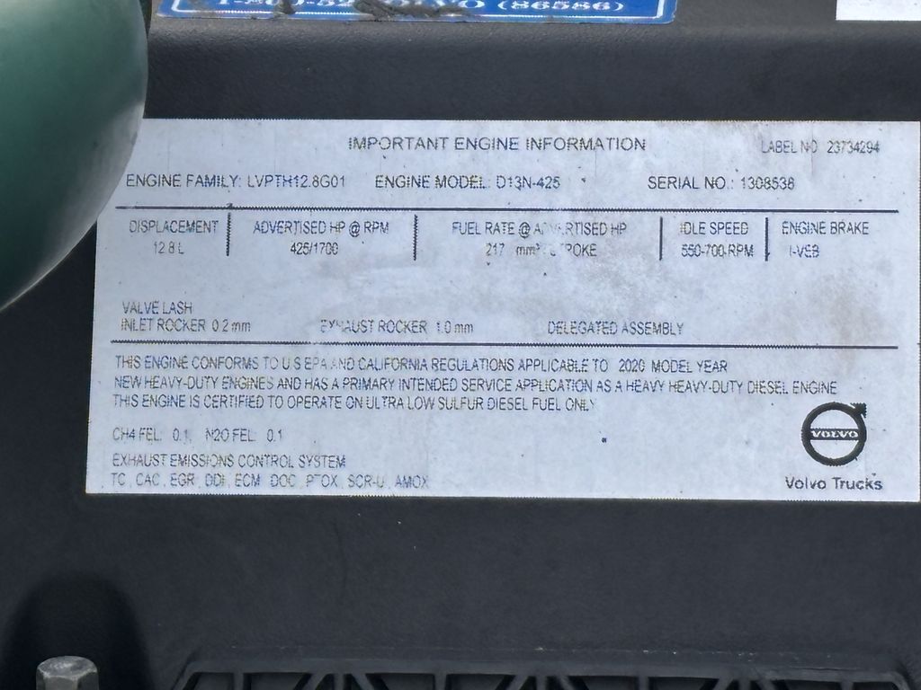 Slide images of 2021 VOLVO VNR64T