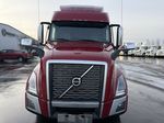 Slide images of 2022 VOLVO VNL64T860