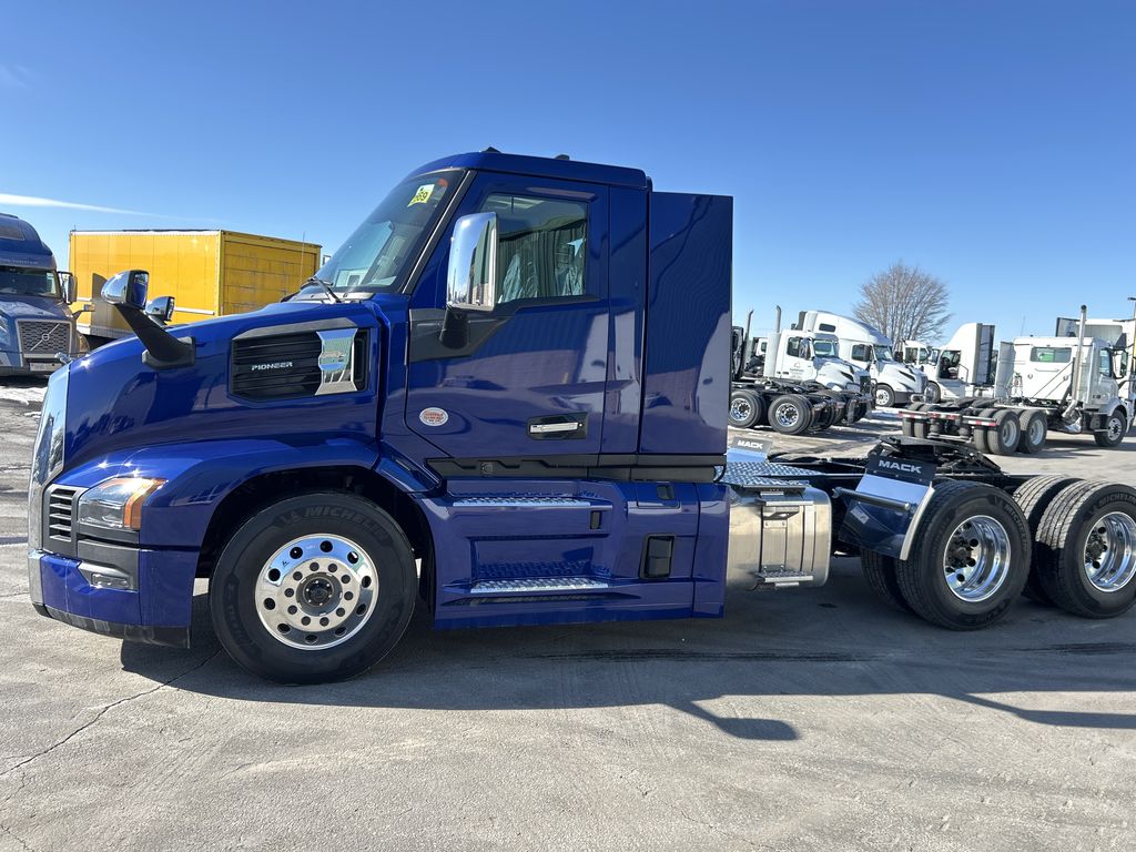 Slide images of 2026 MACK PIONEER 64T DC