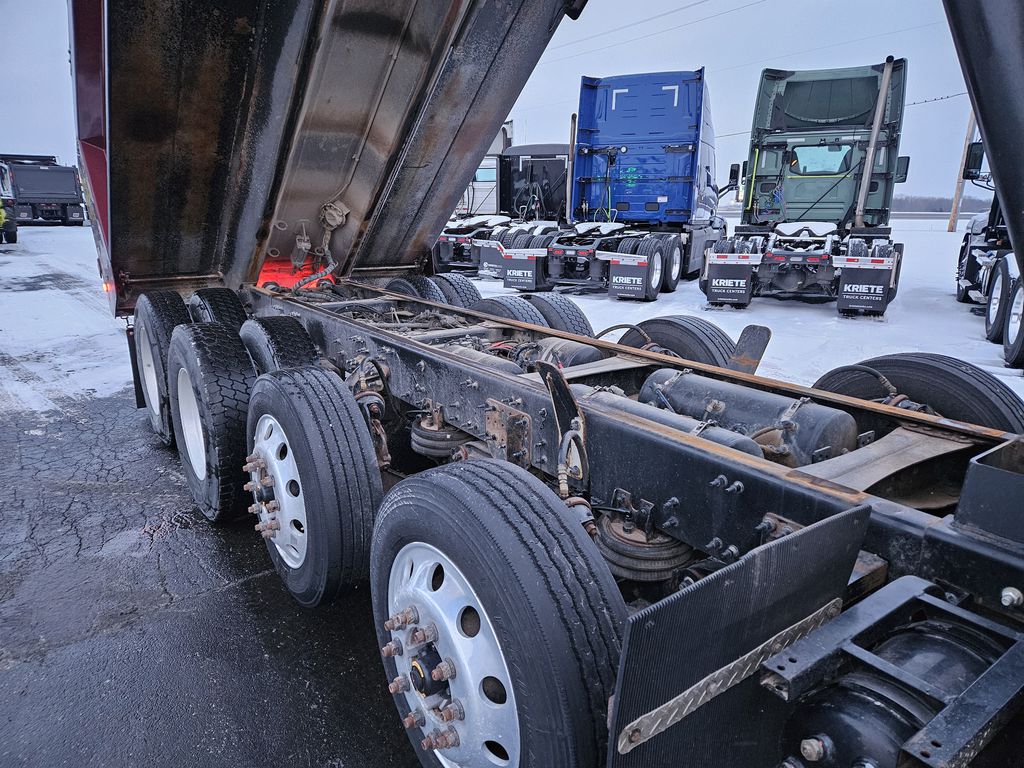 Slide images of 2023 MACK GR104B 