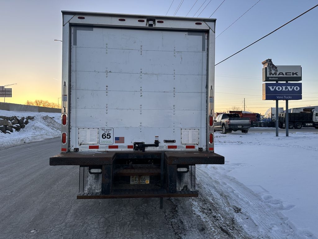 Slide images of 2018 HINO 195