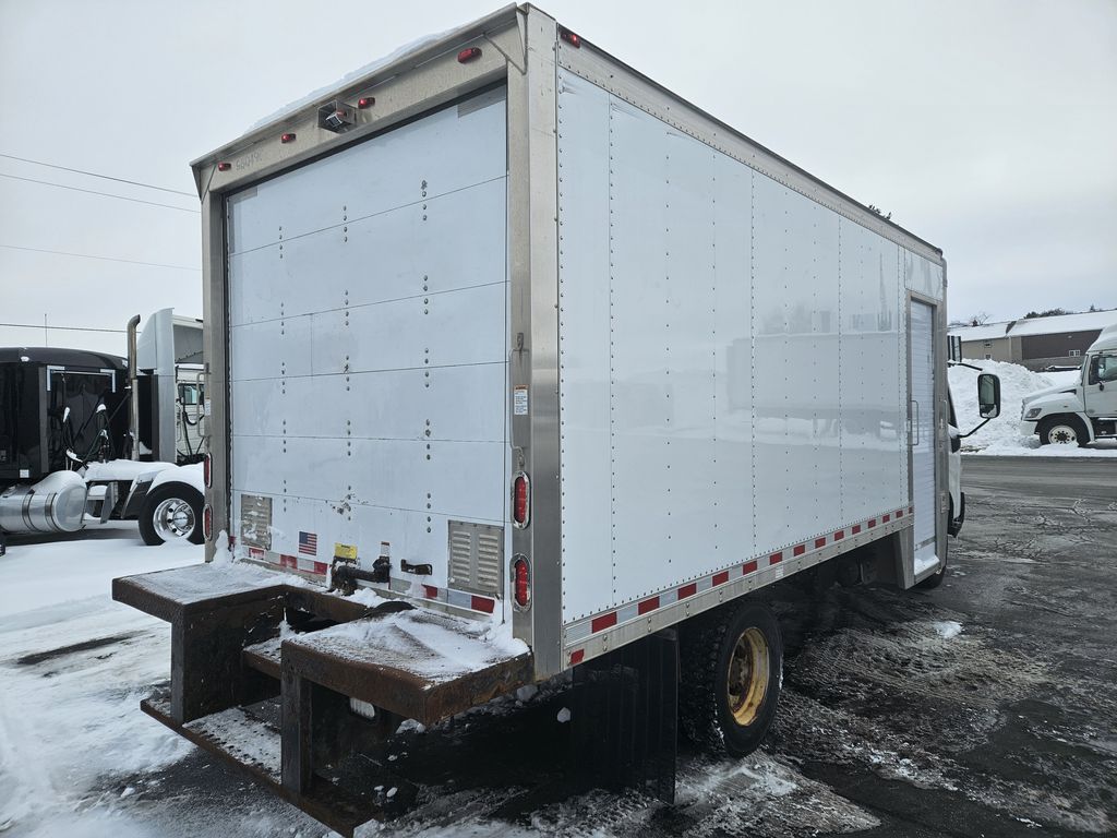 Slide images of 2018 HINO 195 