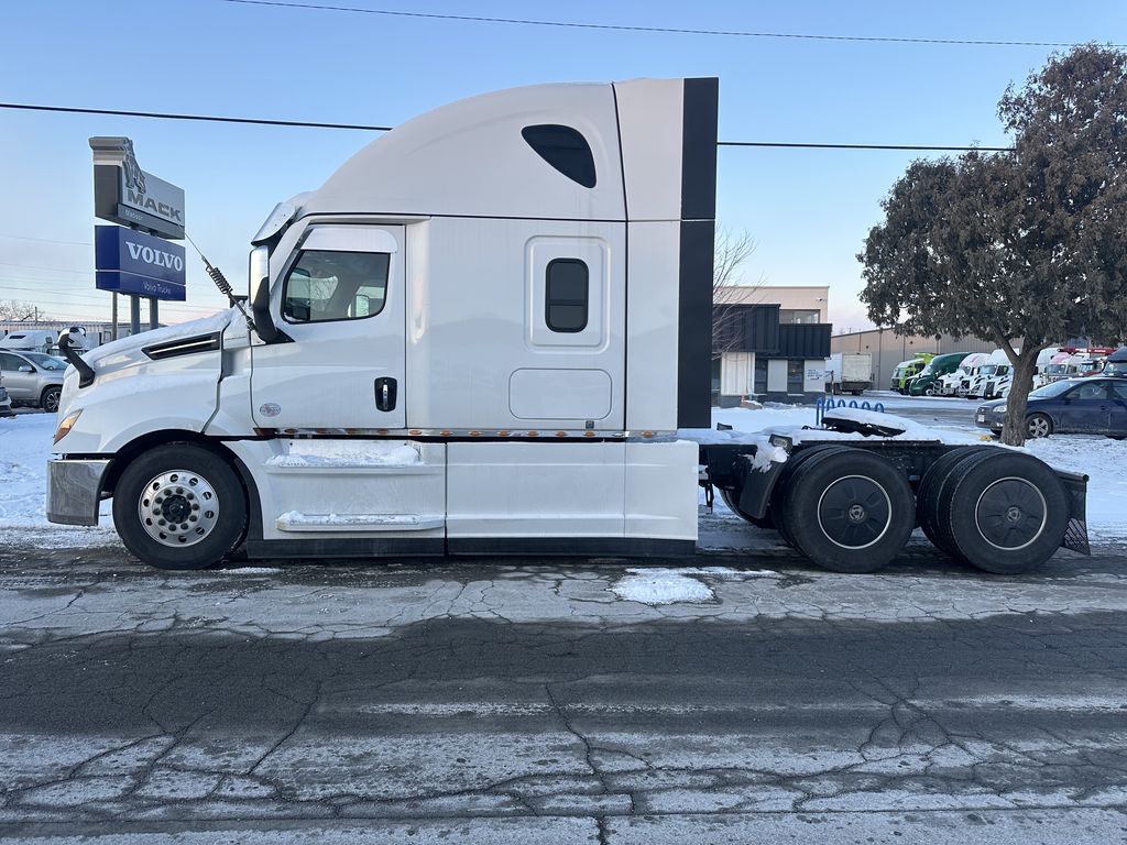 Slide images of 2023 FREIGHTLINER CASCADIA