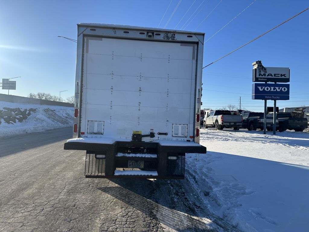 Slide images of 2018 HINO 195