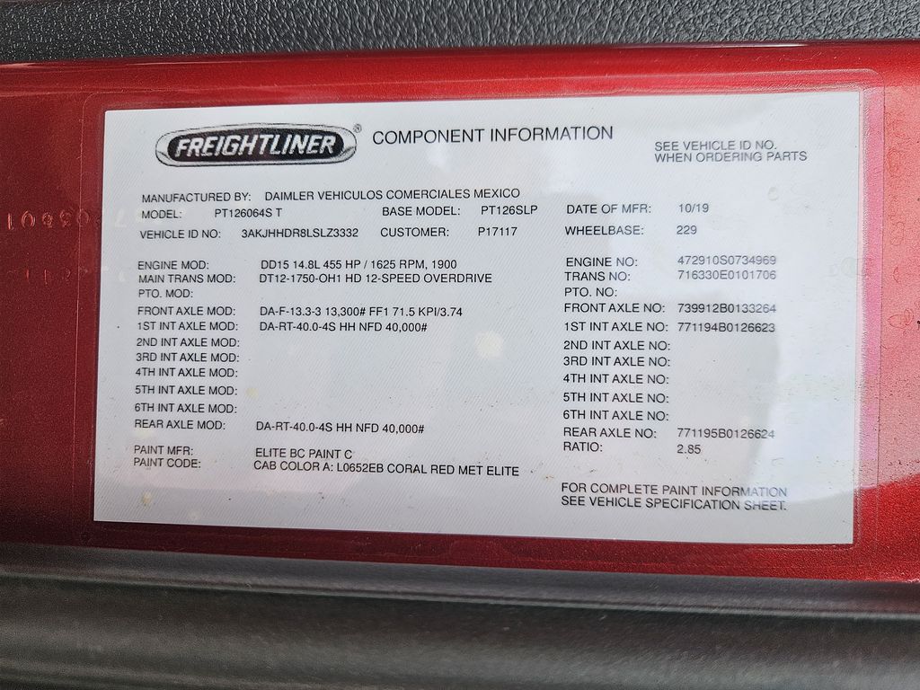 Slide images of 2020 FREIGHTLINER CASCADIA