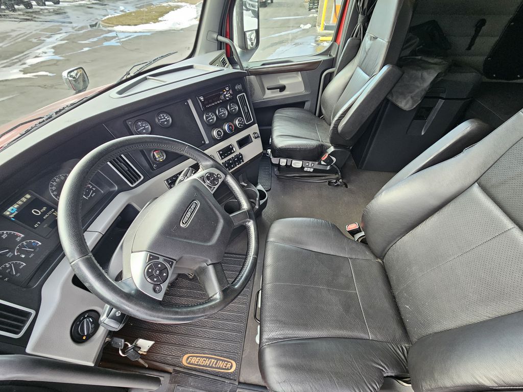 Slide images of 2020 FREIGHTLINER CASCADIA