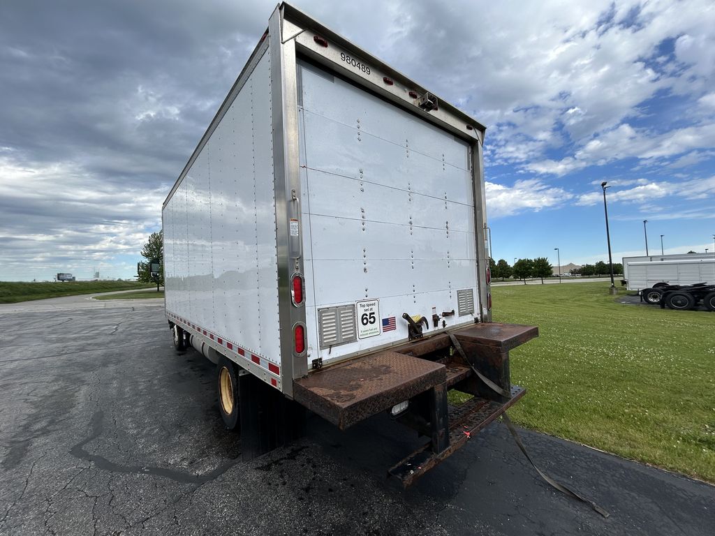 Slide images of 2018 HINO 195