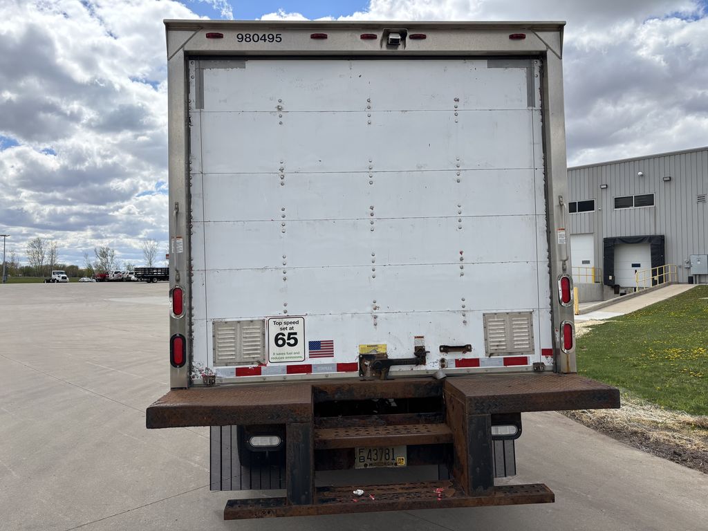 Slide images of 2018 HINO 195