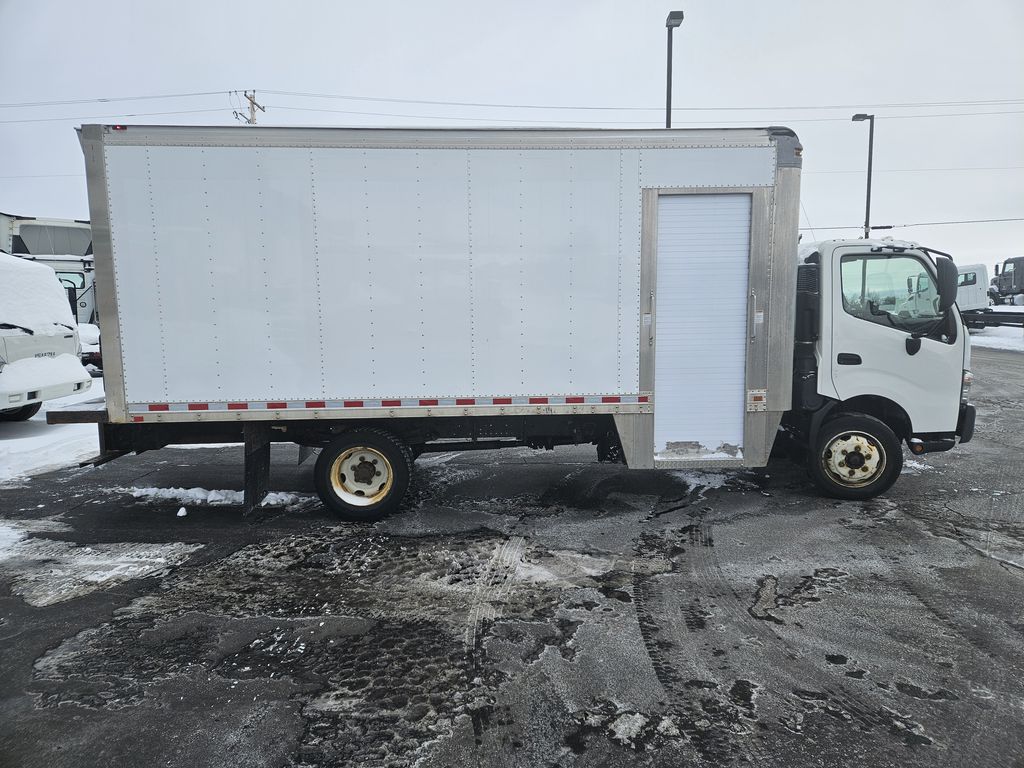 Slide images of 2018 HINO 195 