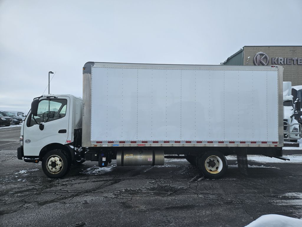 Slide images of 2018 HINO 195 