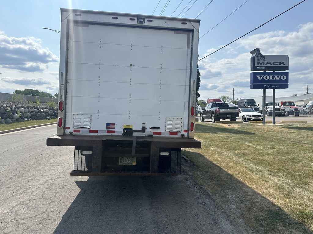 Slide images of 2018 HINO 195