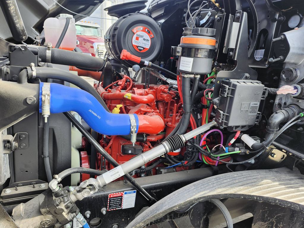 Slide images of 2026 MACK MD642