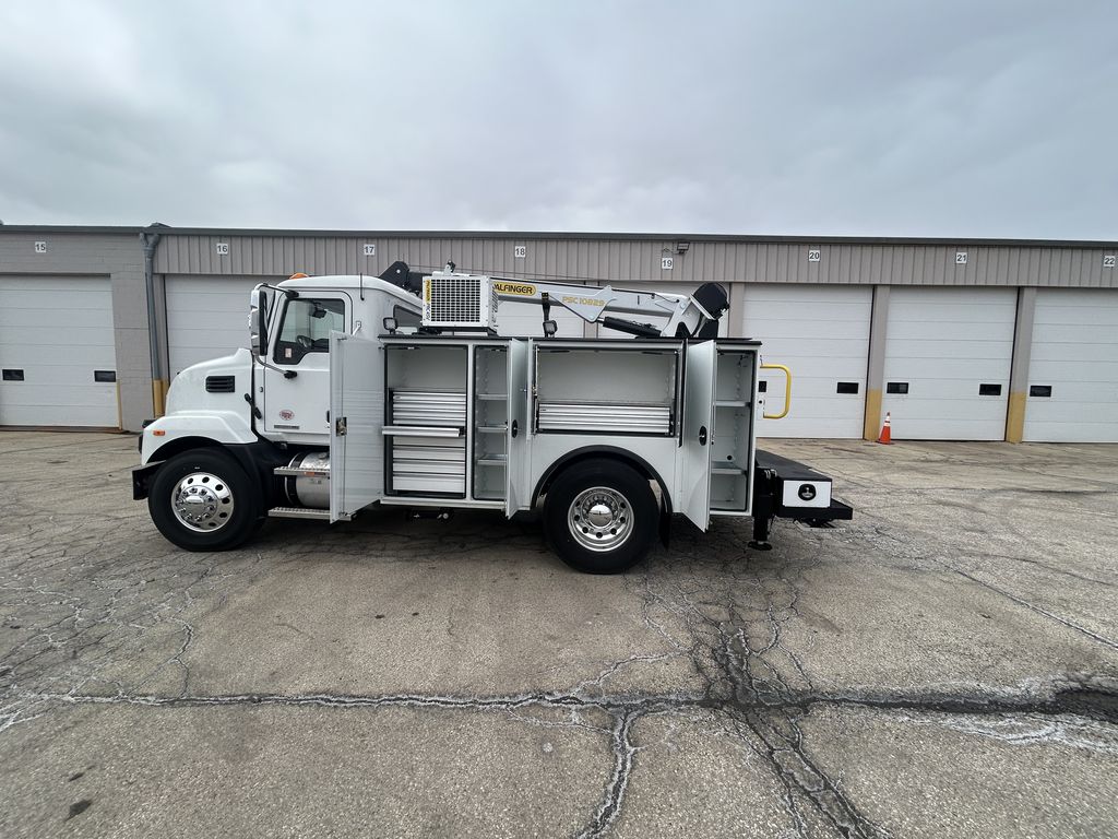 Slide images of 2026 MACK MD642