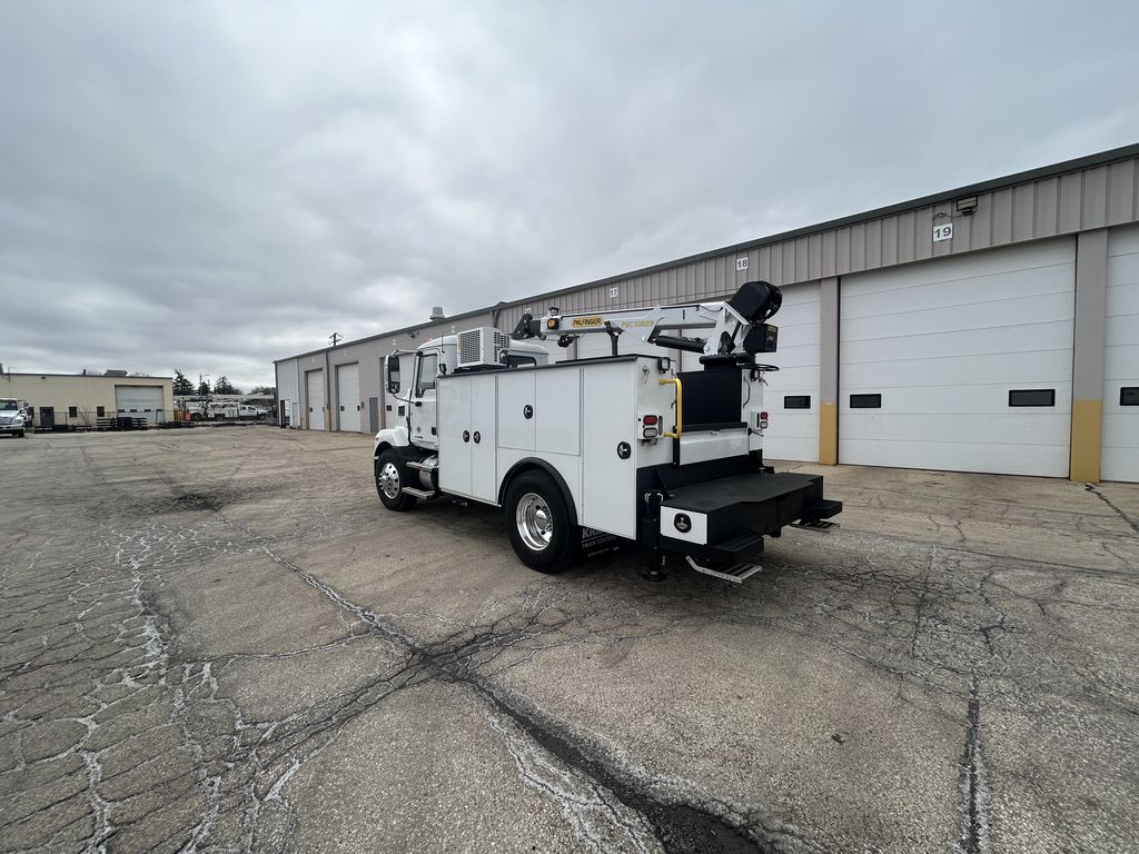 Slide images of 2026 MACK MD642