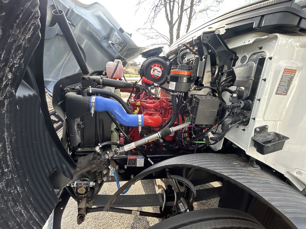 Slide images of 2026 MACK MD642