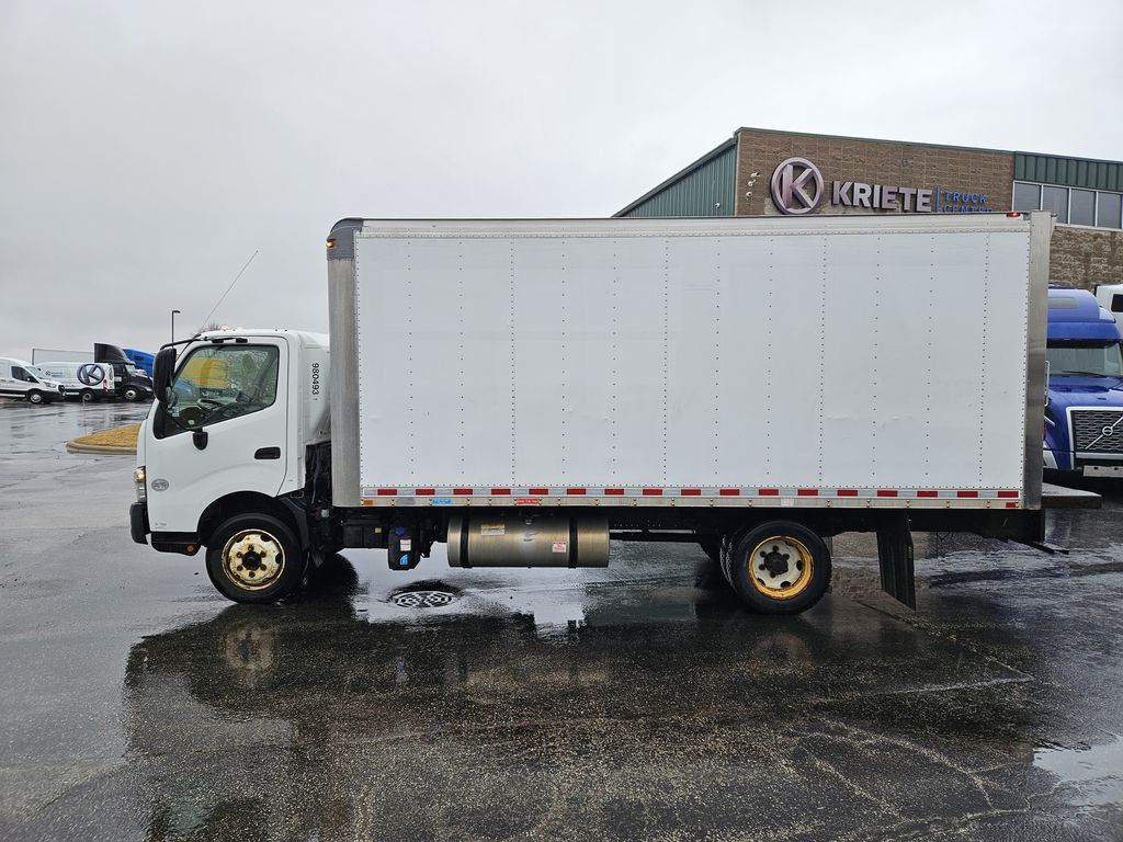 Slide images of 2018 HINO 195 