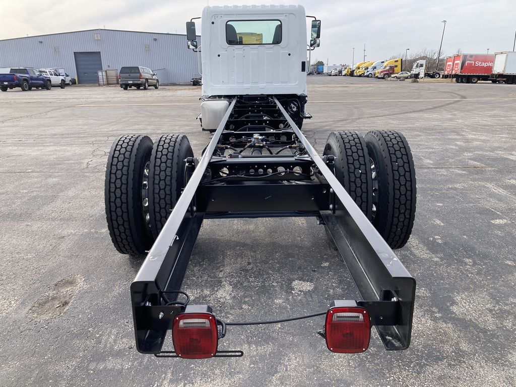 Slide images of 2026 HINO L6