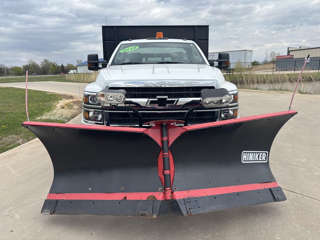 Slide images of 2019 CHEVROLET SILVERADO MEDIU