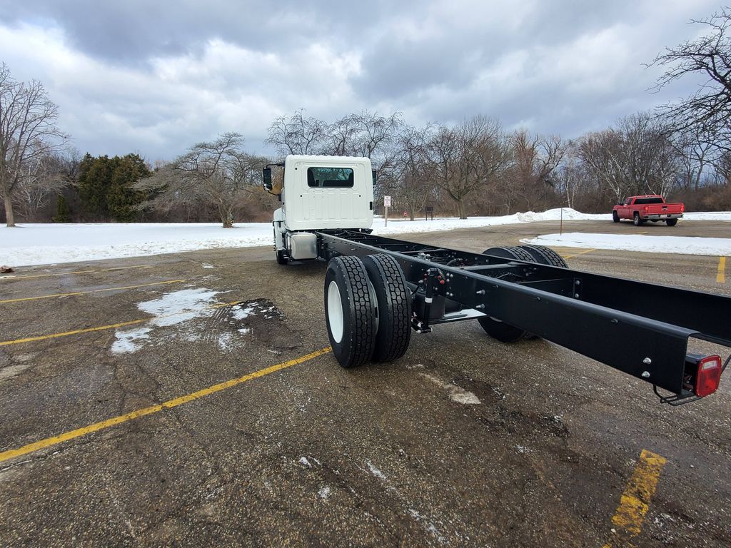 Slide images of 2026 HINO L6