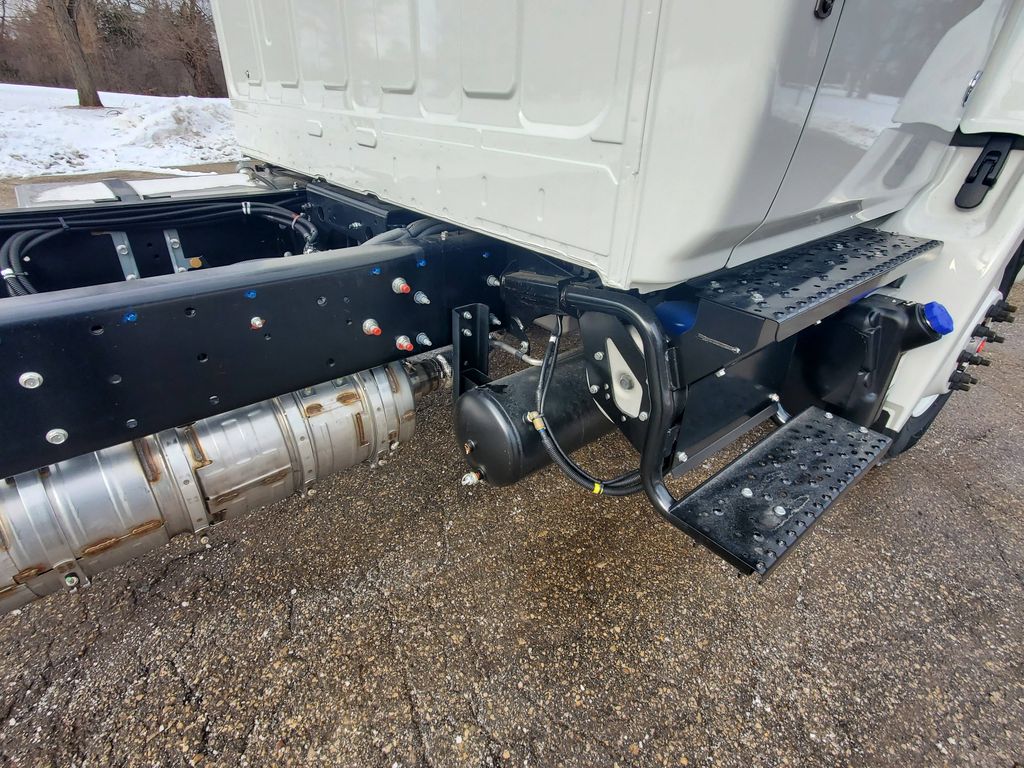 Slide images of 2026 HINO L6