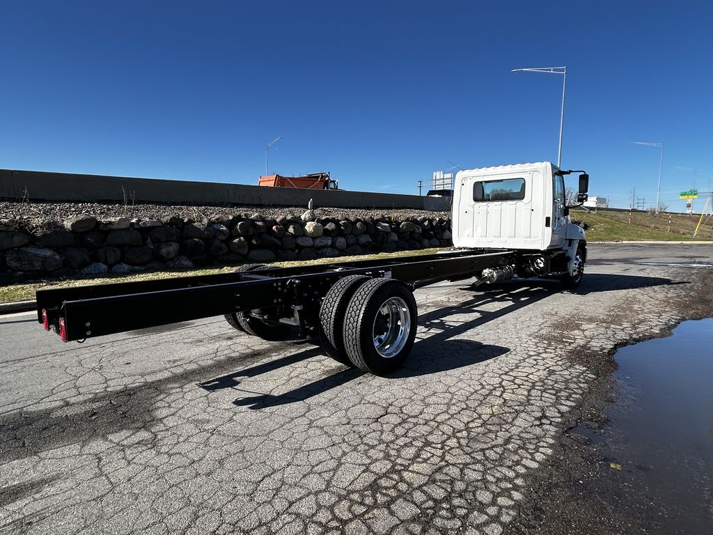 Slide images of 2026 HINO L6